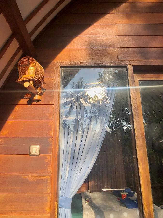 Blue Moon Meno Hotel Ilhas Gili Exterior foto