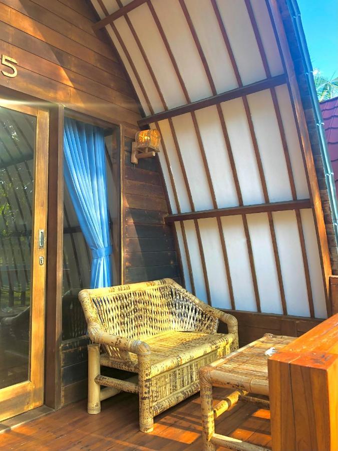 Blue Moon Meno Hotel Ilhas Gili Exterior foto