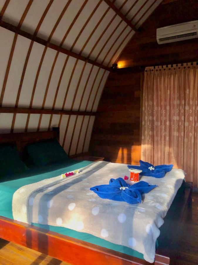 Blue Moon Meno Hotel Ilhas Gili Exterior foto