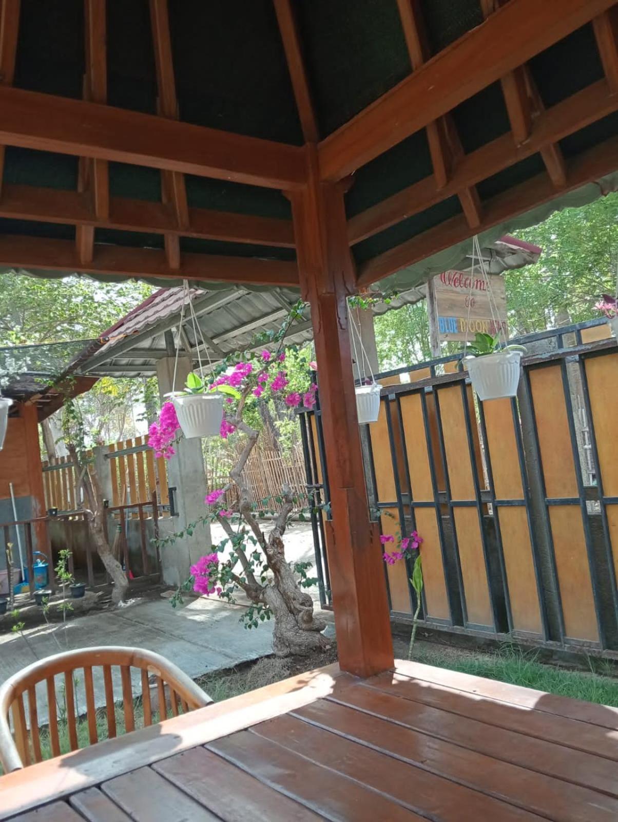 Blue Moon Meno Hotel Ilhas Gili Exterior foto