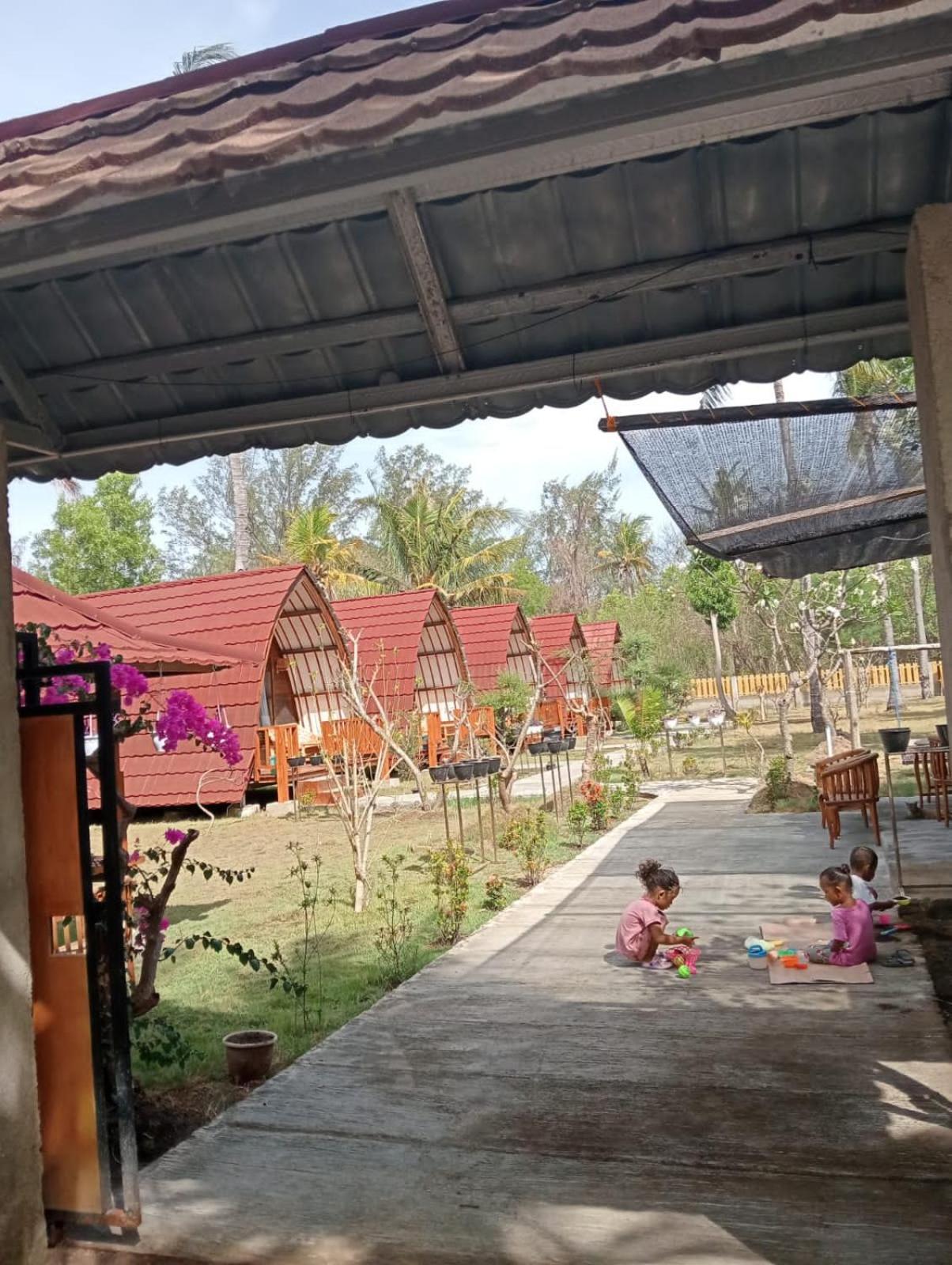 Blue Moon Meno Hotel Ilhas Gili Exterior foto